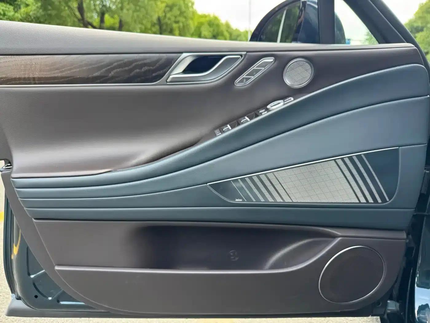 Genesis G80 2023 2.5T Rear-Wheel Drive Flagship Edition — миниатюра 17