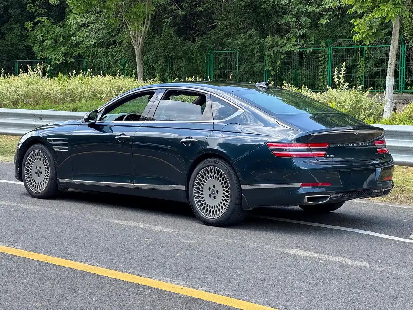 Genesis G80 2023 2.5T Rear-Wheel Drive Flagship Edition — миниатюра 5