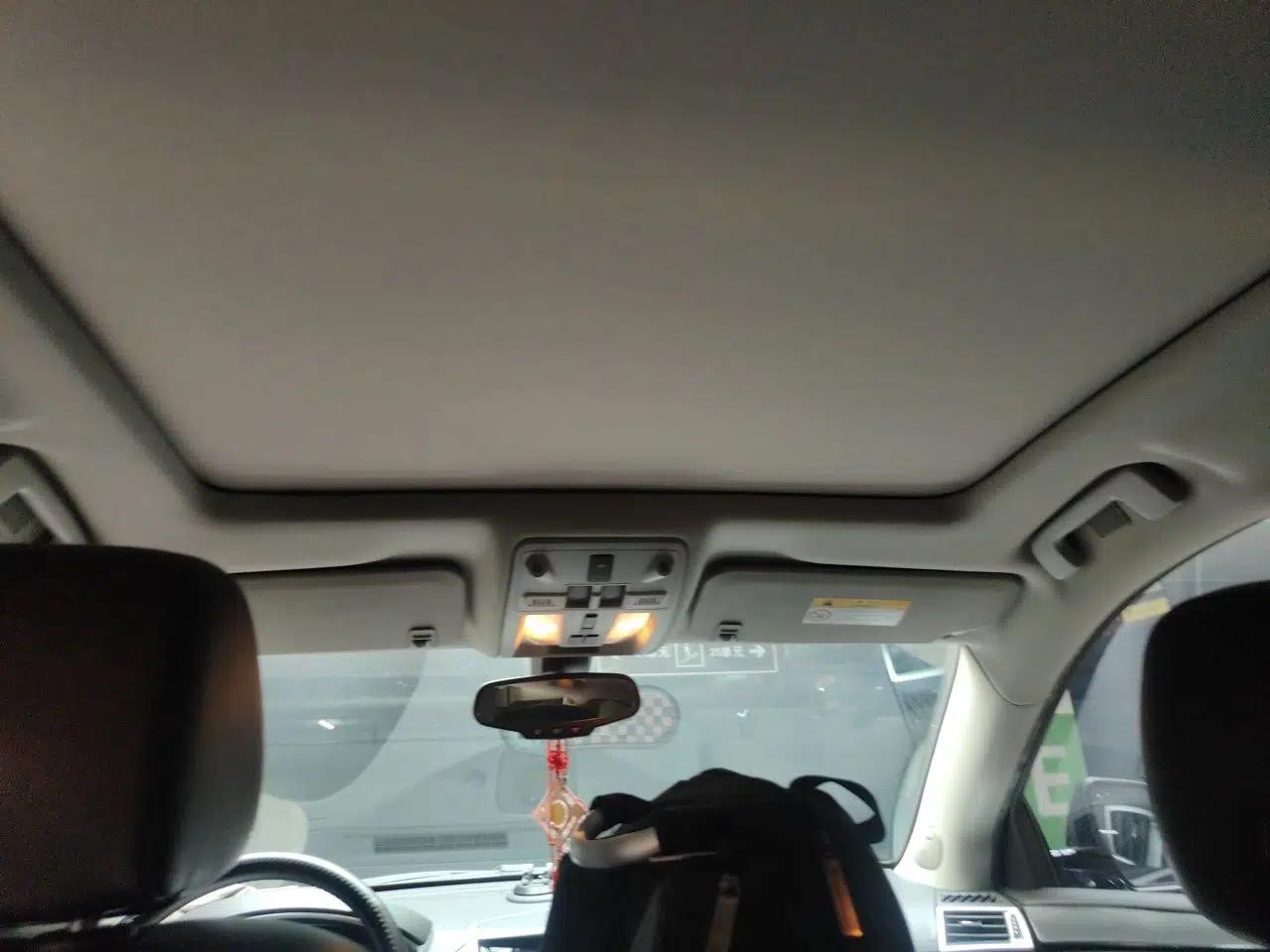 Cadillac SRX 2015 3.0L Comfort Version — миниатюра 19