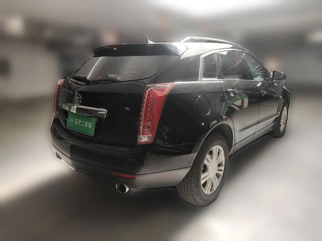 Cadillac SRX 2015 3.0L Comfort Version — миниатюра 6