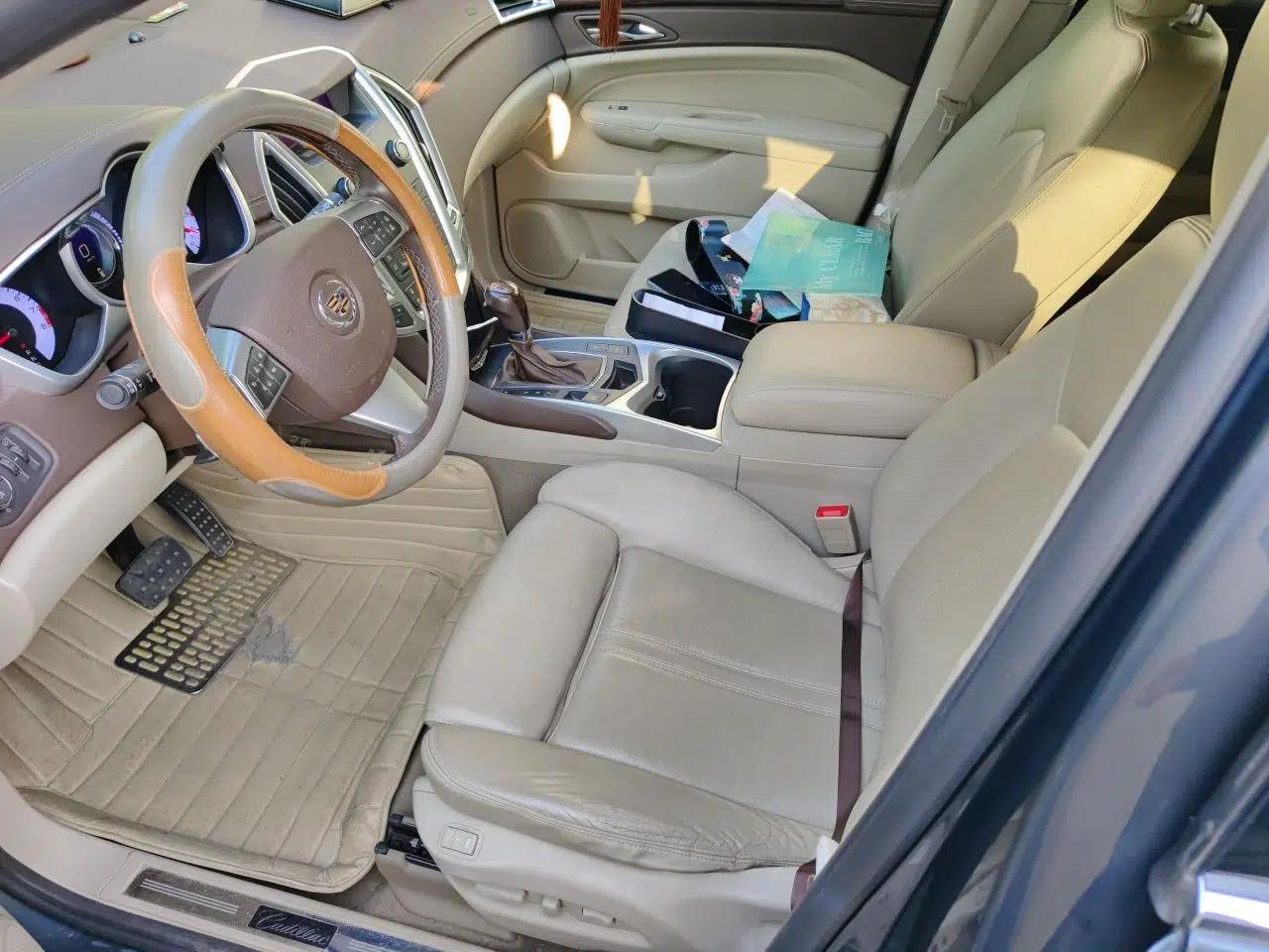 Cadillac SRX 2010 3.0L Luxury Edition — миниатюра 16