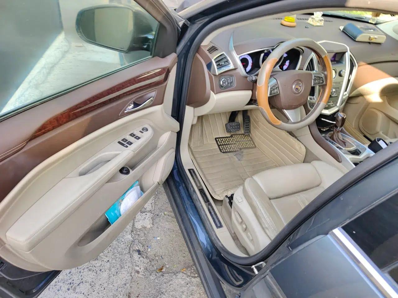 Cadillac SRX 2010 3.0L Luxury Edition — миниатюра 17