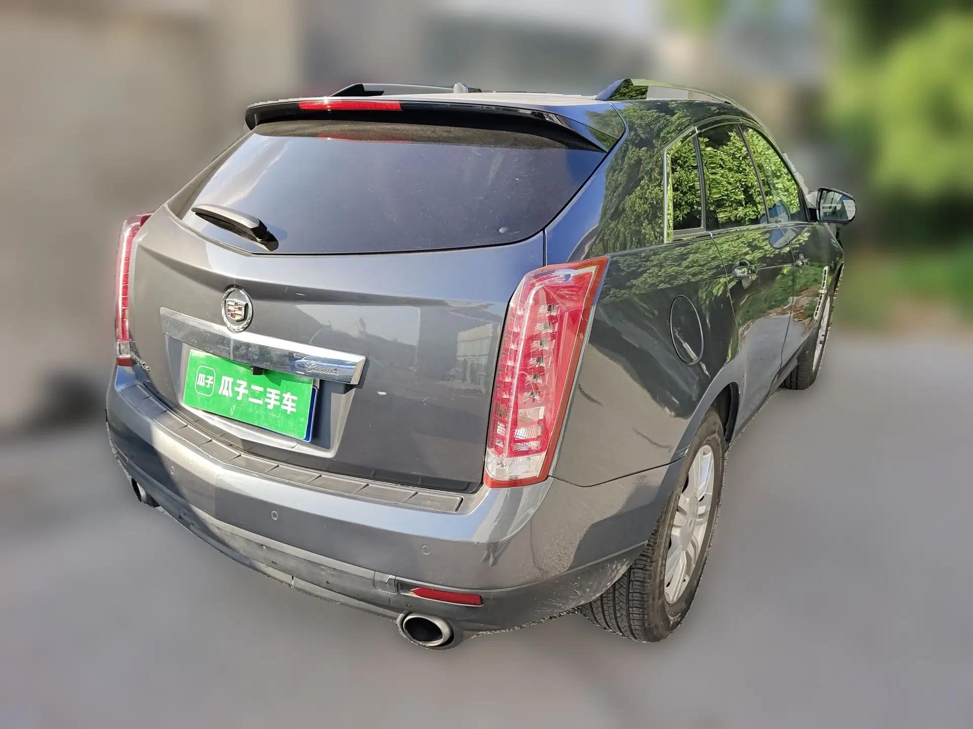 Cadillac SRX 2010 3.0L Luxury Edition — миниатюра 6