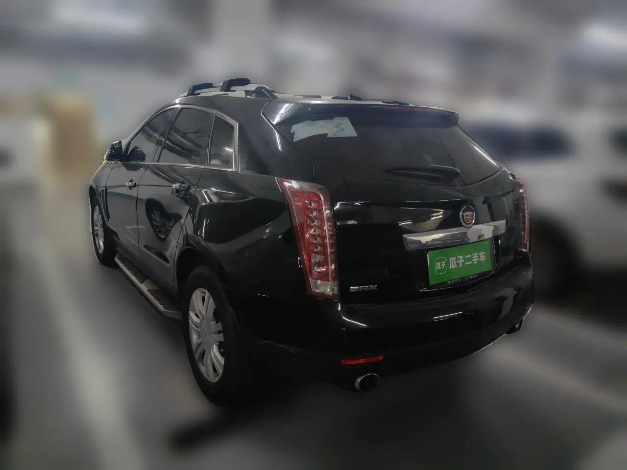 Cadillac SRX 2015 3.0L Elite Model — миниатюра 4