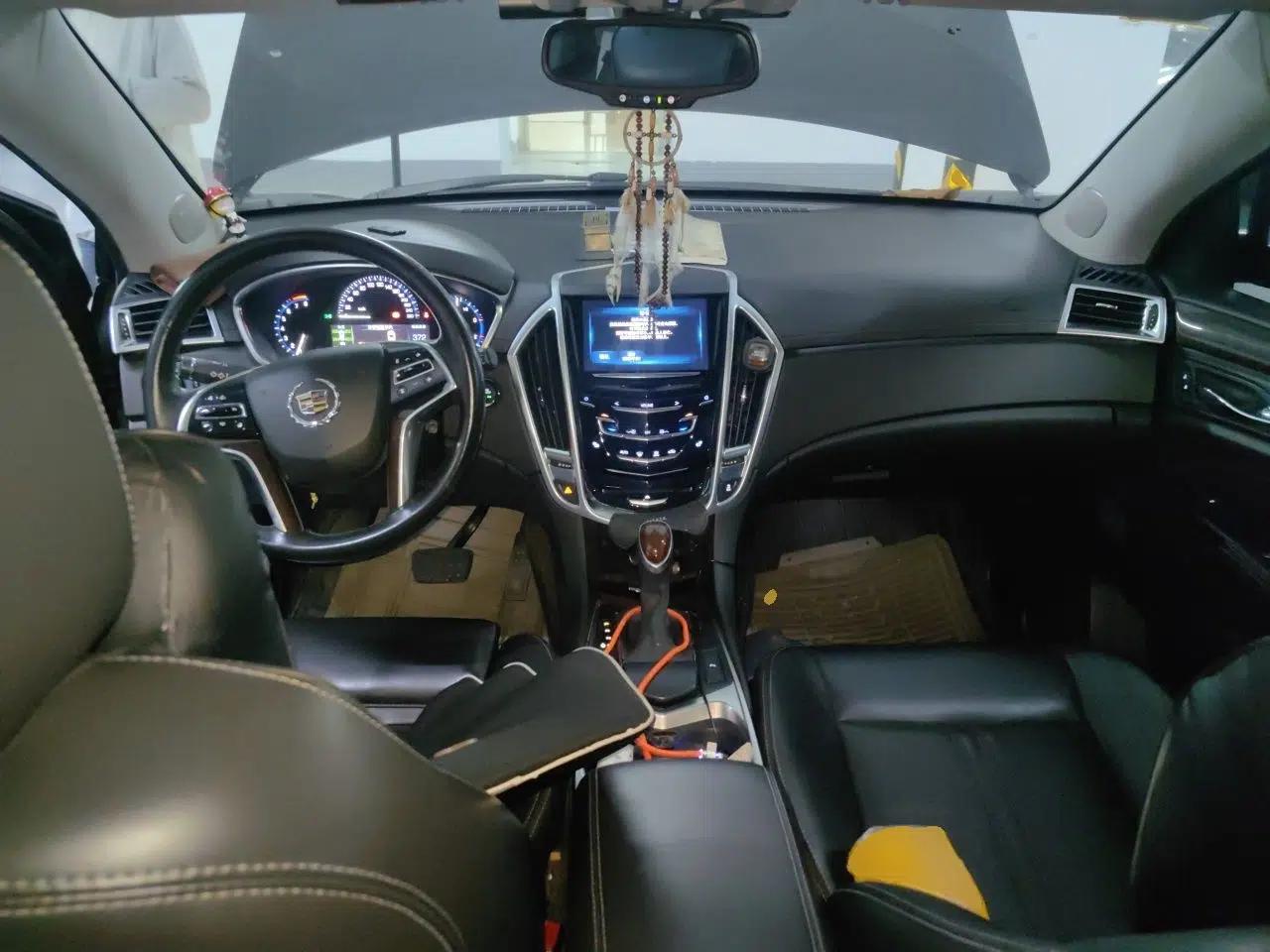 Cadillac SRX 2015 3.0L Elite Model — миниатюра 10