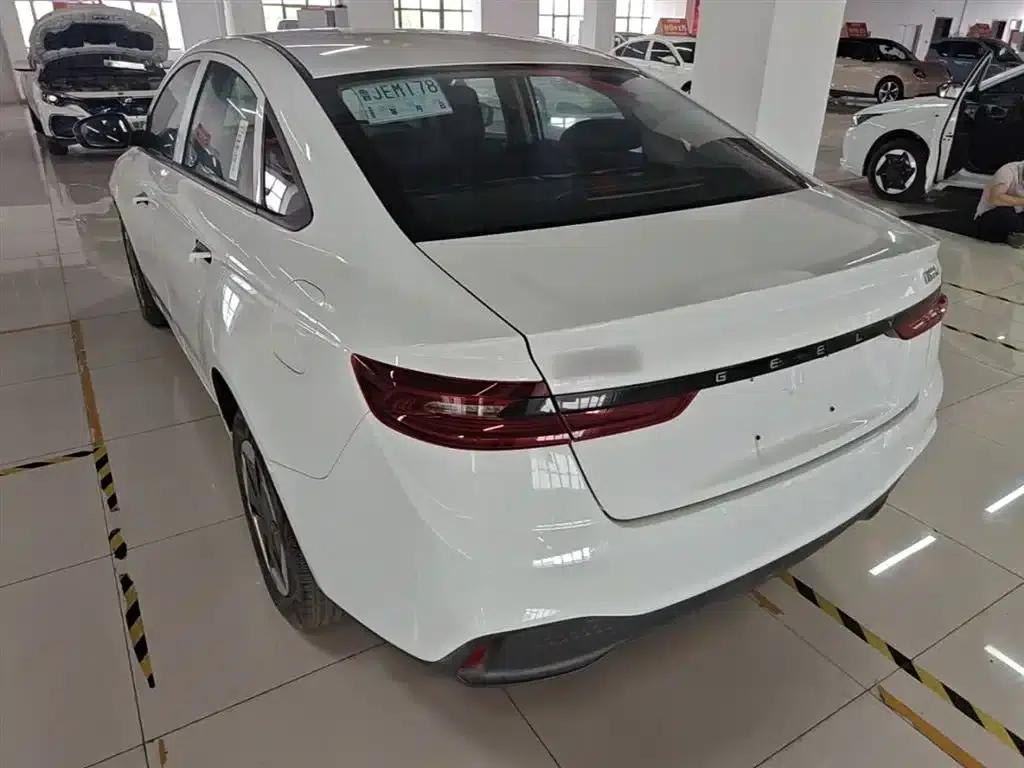 Geely Geometry A 2024 Model 410KM Travel Edition — миниатюра 5