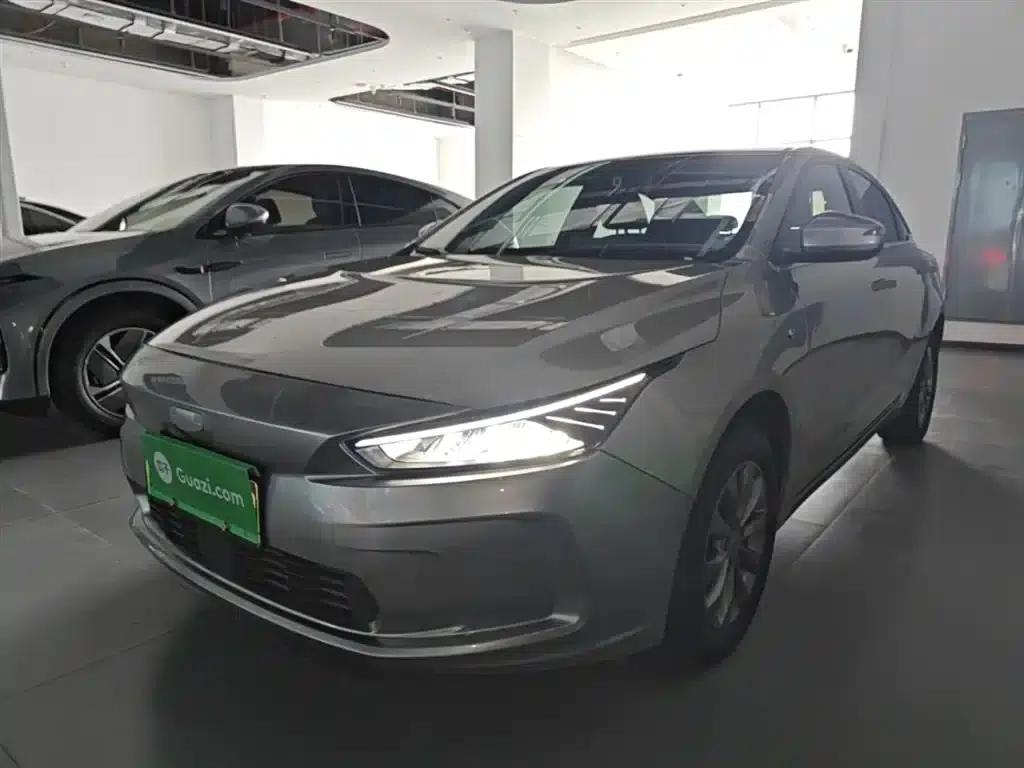 Geely Geometry A 2022 Pro 430KM Green Apple Plus — миниатюра 1
