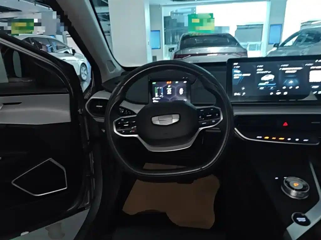 Geely Geometry A 2022 Pro 430KM Green Apple Plus — миниатюра 11