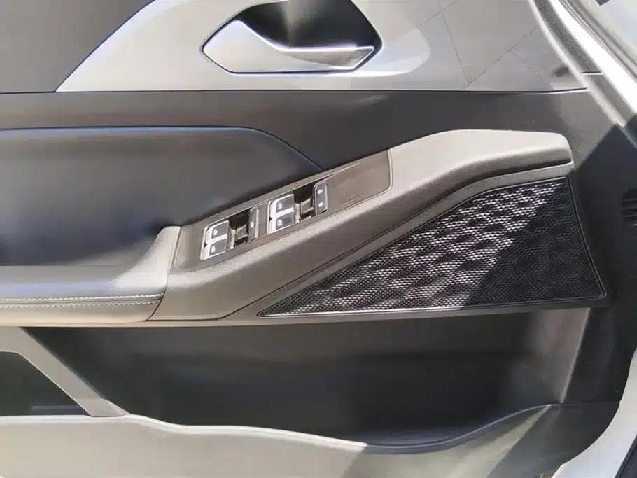 Geely Geometry E Firefly 2022 Model 320KM Cute Tiger 4-Seater — миниатюра 7