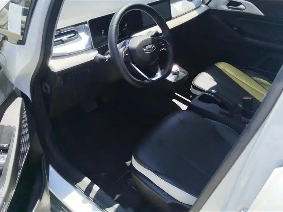 Geely Geometry E Firefly 2022 Model 320KM Cute Tiger 4-Seater — миниатюра 9