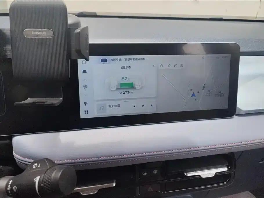 Geely Geometry E Firefly 2023 Model 320KM Cute Tiger 5-Seater — миниатюра 13
