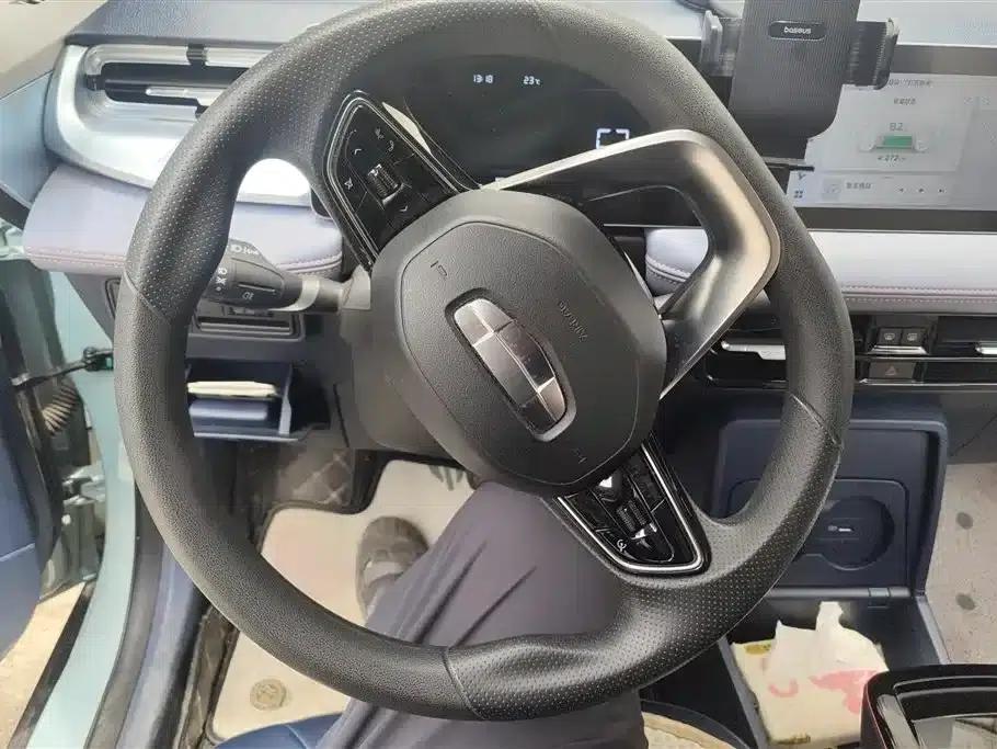 Geely Geometry E Firefly 2023 Model 320KM Cute Tiger 5-Seater — миниатюра 15