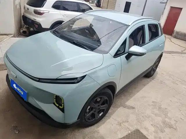 Geely Geometry E Firefly 2023 Model 320KM Cute Tiger 5-Seater
