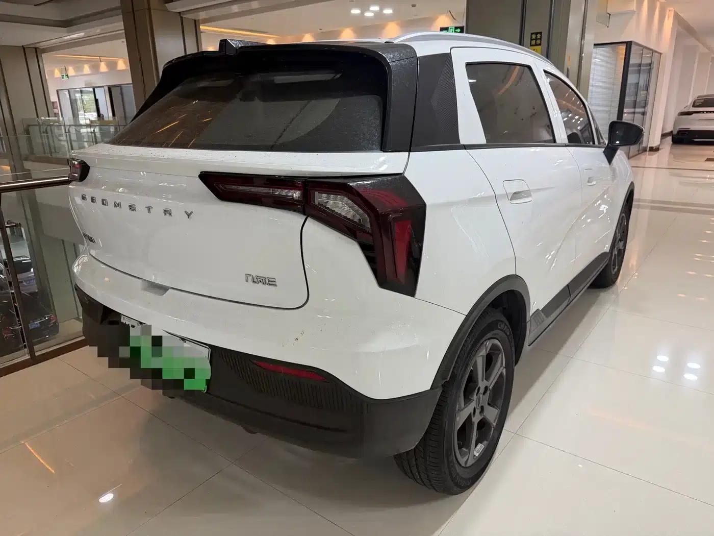 Geely Geometry E Firefly 2022 Model 401KM Linglong Tiger 4-Seater — миниатюра 12