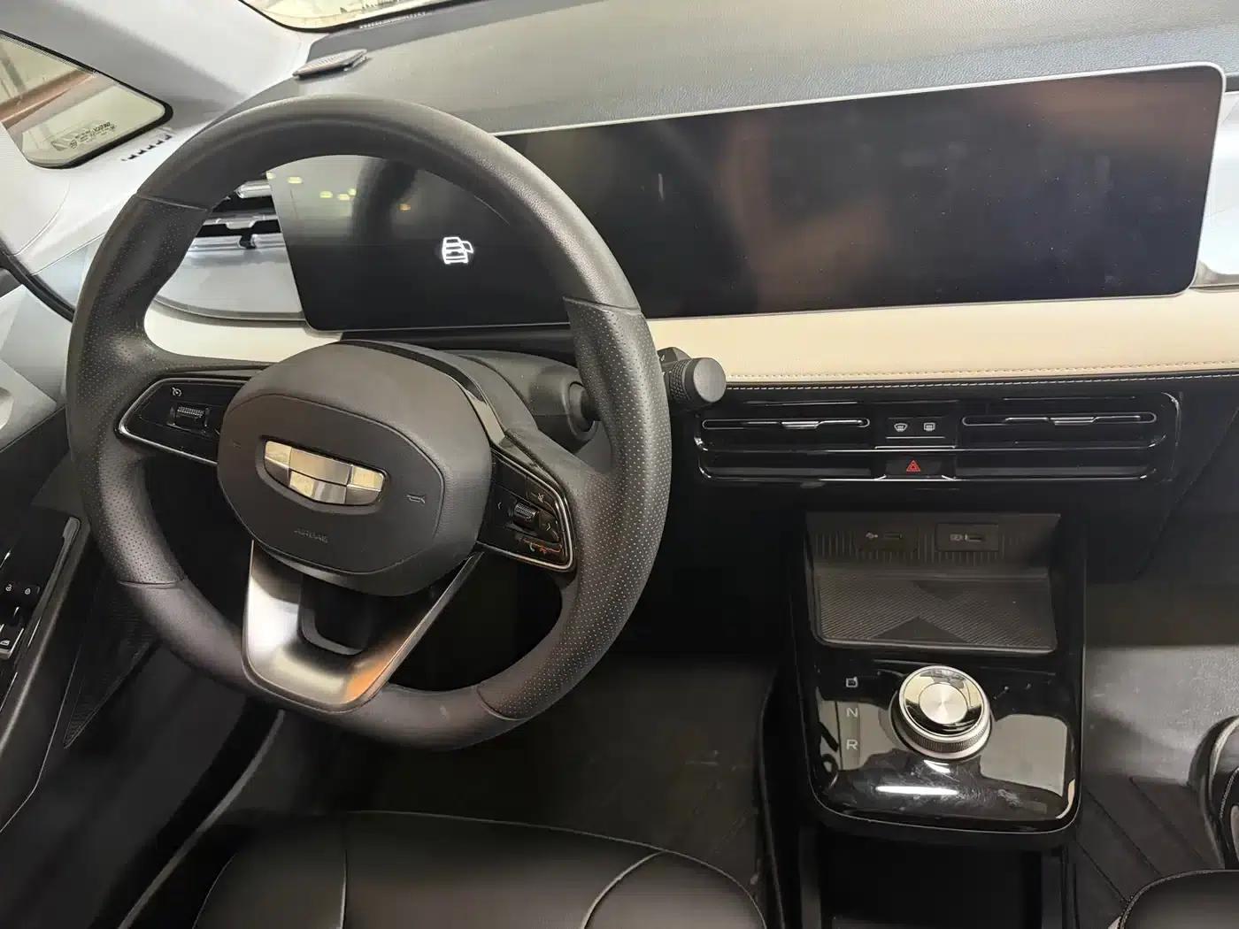 Geely Geometry E Firefly 2022 Model 401KM Linglong Tiger 4-Seater — миниатюра 6