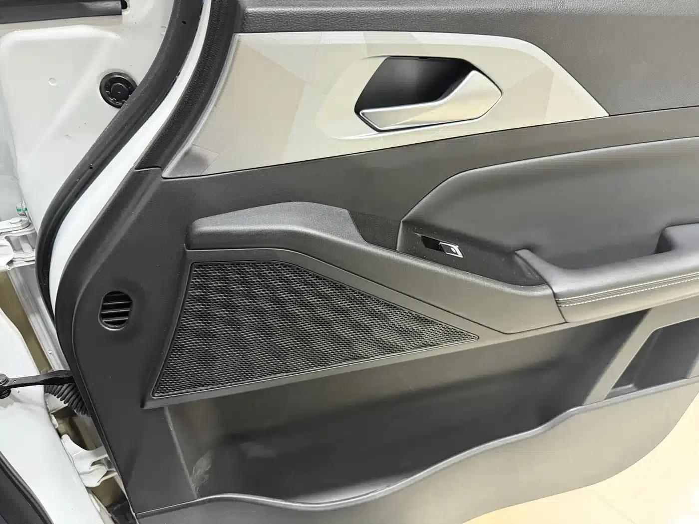 Geely Geometry E Firefly 2022 Model 401KM Linglong Tiger 4-Seater — миниатюра 10