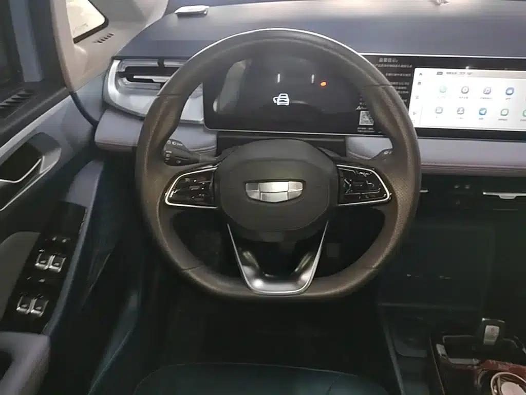 Geely Geometry E Firefly 2023 Model 401KM Linglong Tiger 5-Seater — миниатюра 11