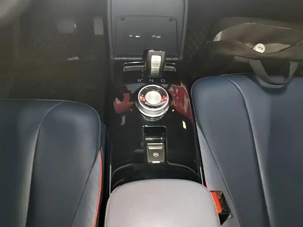 Geely Geometry E Firefly 2023 Model 401KM Linglong Tiger 5-Seater — миниатюра 14