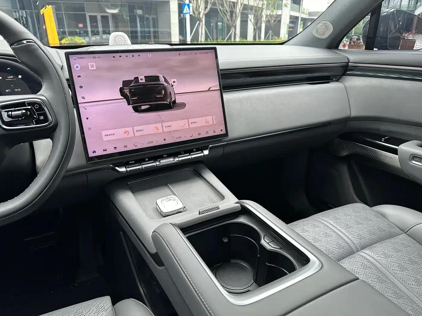 Jike 7X 2025 Model 100kWh Long-Range Four-Wheel Drive Intelligent Driving Edition — миниатюра 17