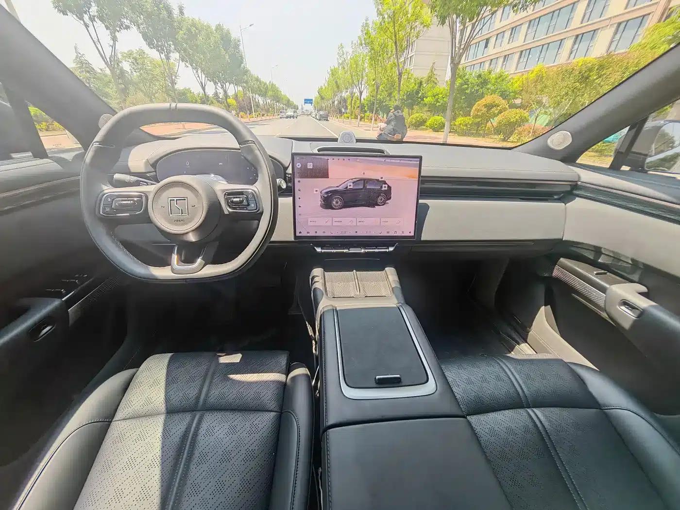 Jike 7X 2025 Model 100kWh Long-Range Four-Wheel Drive Intelligent Driving Edition — миниатюра 11