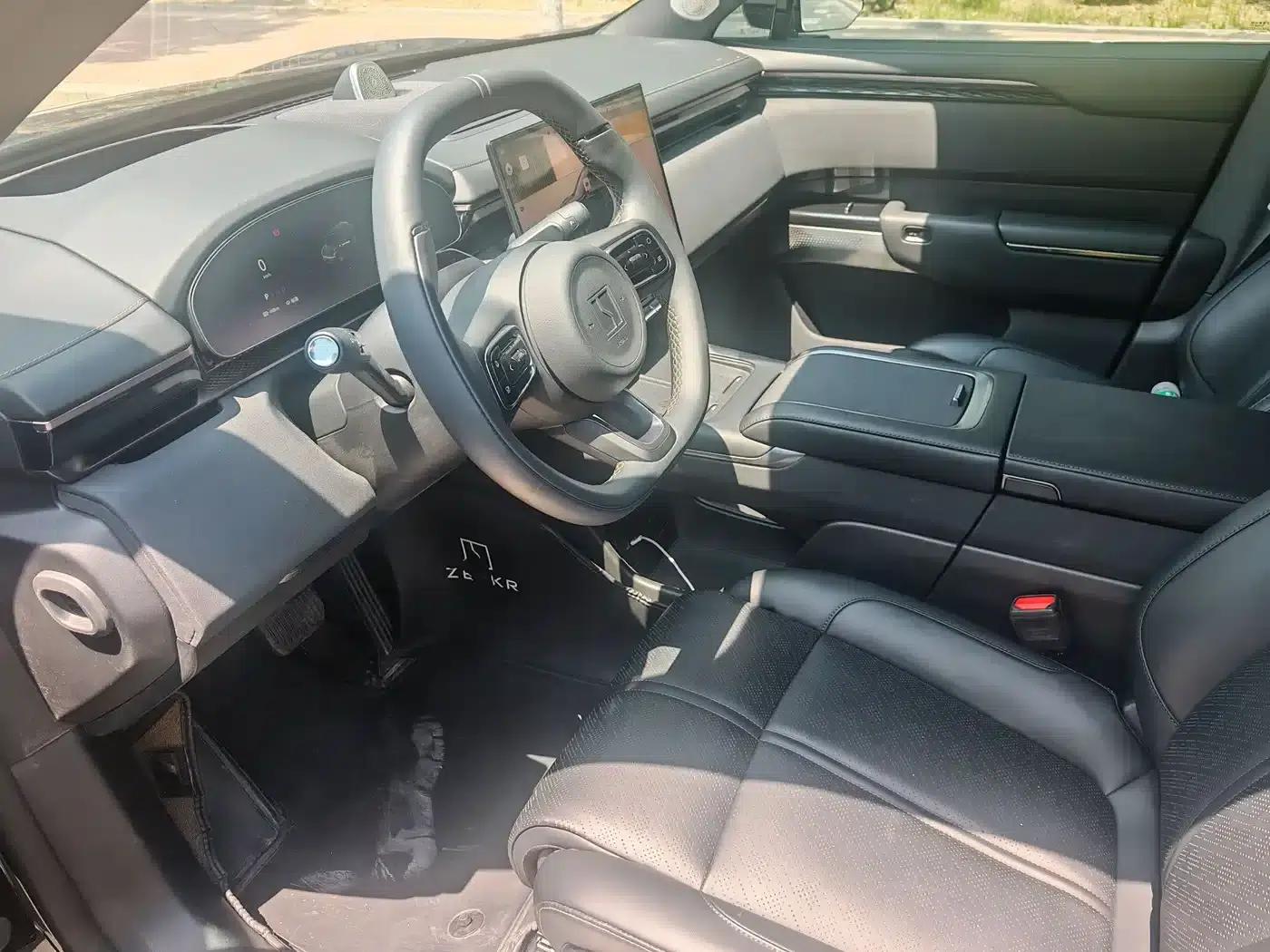 Jike 7X 2025 Model 100kWh Long-Range Four-Wheel Drive Intelligent Driving Edition — миниатюра 8