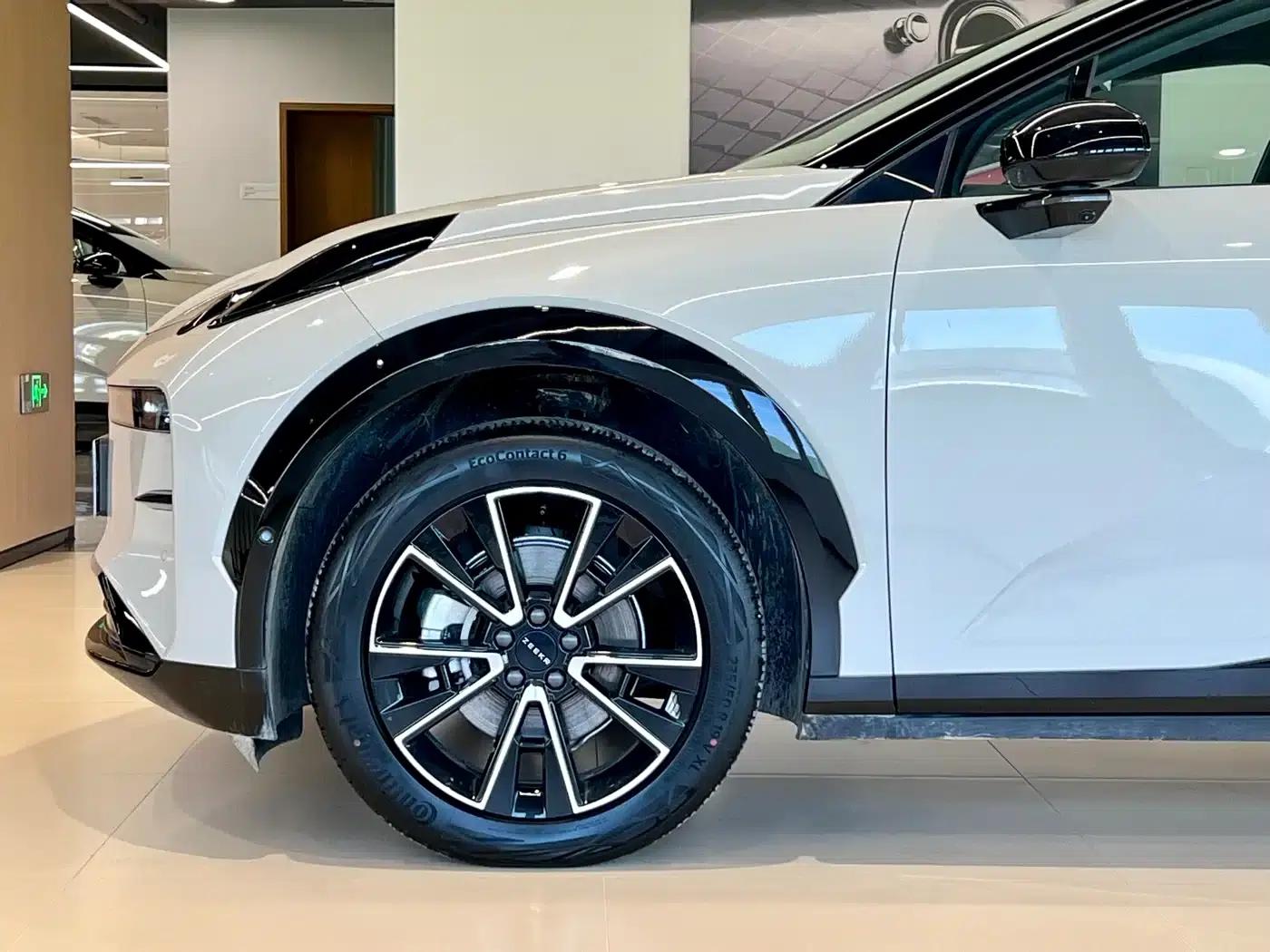 Extreme Krypton X 2025 Four-Seat Rear-Wheel Drive Cube Edition — миниатюра 4