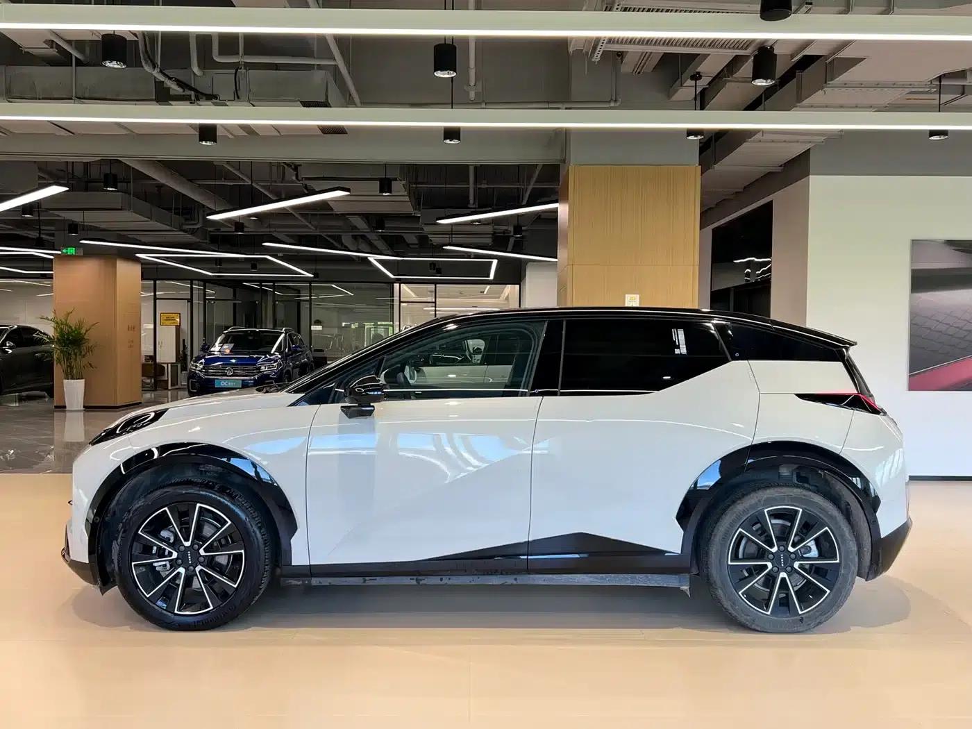 Extreme Krypton X 2025 Four-Seat Rear-Wheel Drive Cube Edition — миниатюра 3