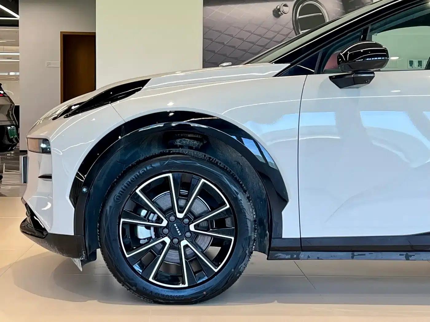 Extreme Krypton X 2025 Four-Seat Rear-Wheel Drive Cube Edition — миниатюра 4