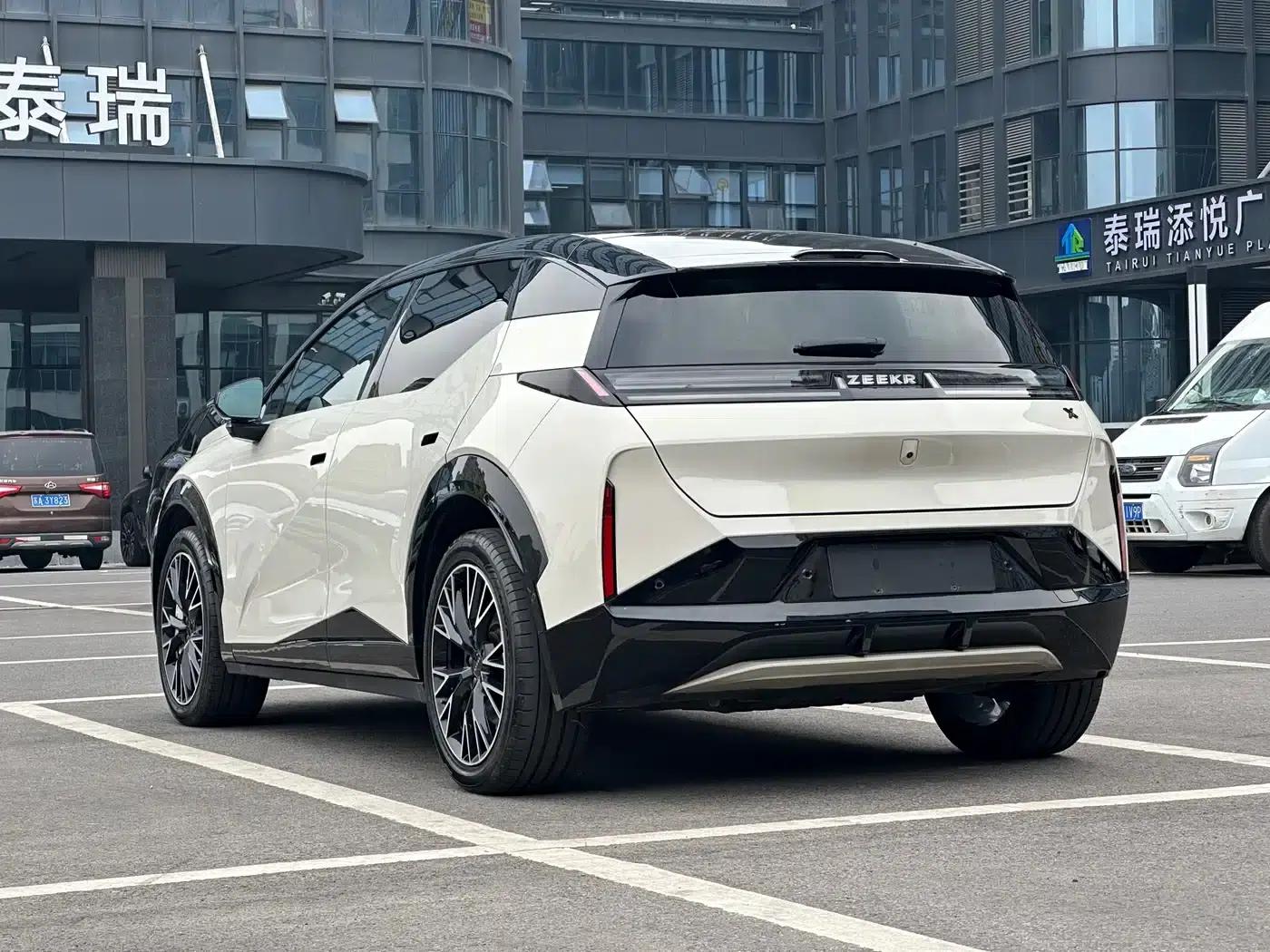 Extreme Krypton X 2023 All-Wheel Drive YOU Edition 5-Seater — миниатюра 5