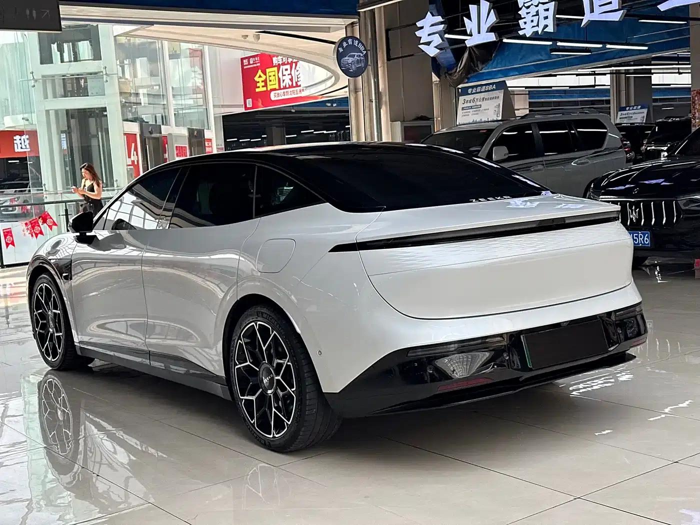 Extreme Krypton 007 2024 All-Wheel Drive Intelligent Driving Edition 100kWh — миниатюра 6