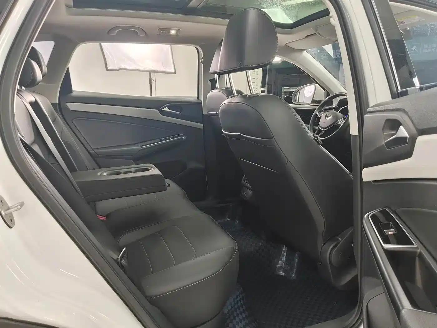 Jetta VS7 2023 280TSI Automatic Enjoy Edition — миниатюра 16
