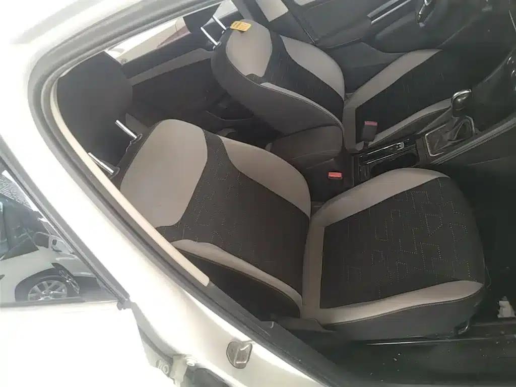 Jetta VS7 2023 280TSI Automatic Entry-Level Edition — миниатюра 25