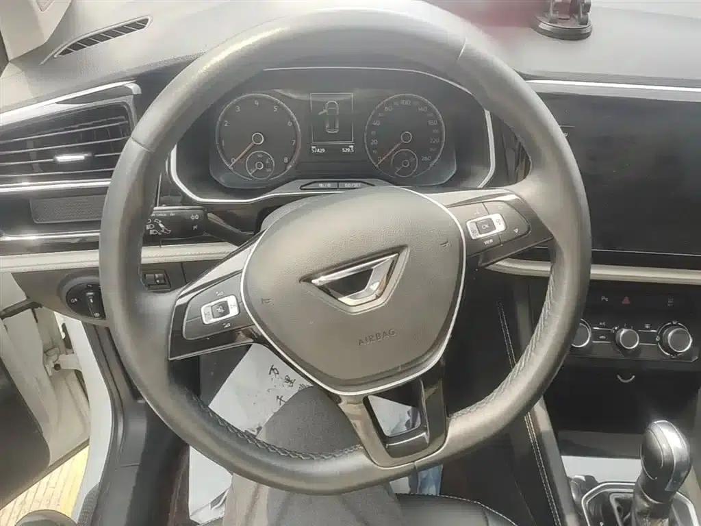 Jetta VS7 2023 280TSI Automatic Entry-Level Edition — миниатюра 11