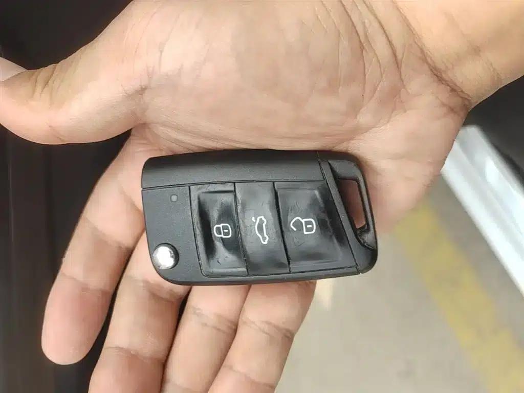 Jetta VS7 2023 280TSI Automatic Entry-Level Edition — миниатюра 9
