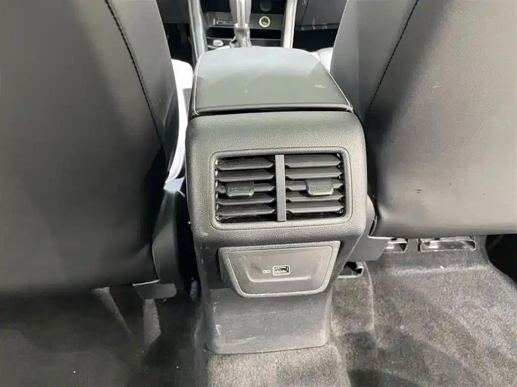 Jetta VS7 2023 280TSI Automatic High-Gloss Enjoy Edition — миниатюра 10