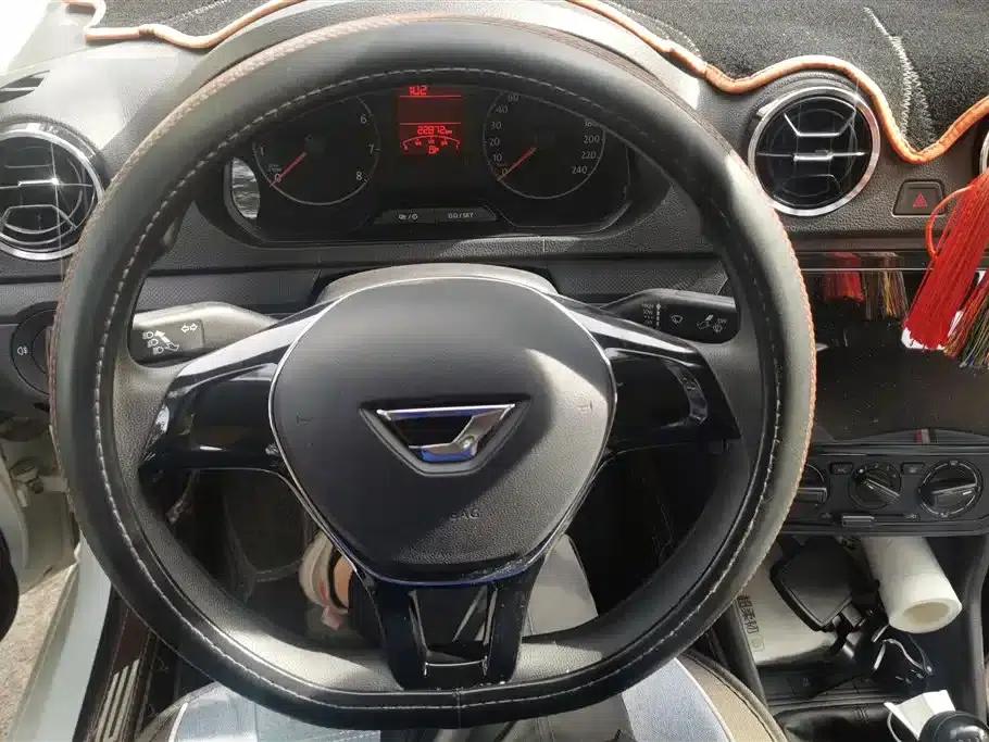 Jetta VA3 2019 1.5L Manual Entry-level Edition — миниатюра 15