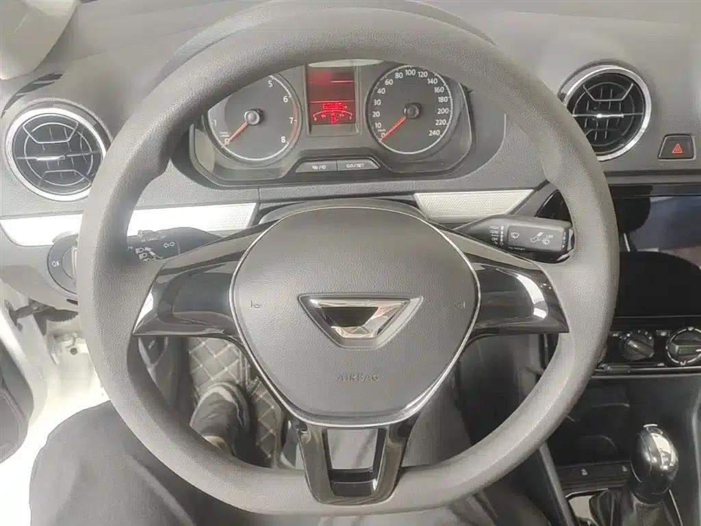 Jetta VA3 2019 1.5L Automatic Enjoy Edition — миниатюра 11