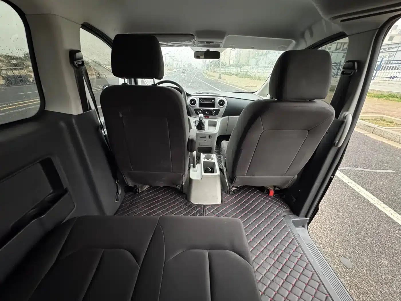 Refine M3 2022 1.8L 7-seater Standard Edition — миниатюра 12