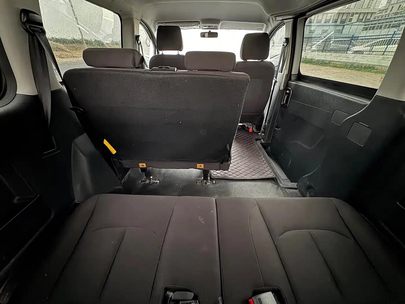 Refine M3 2022 1.8L 7-seater Standard Edition — миниатюра 13