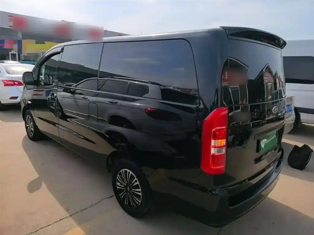 Refine M3 2023 PLUS 1.5T 5/7-seater Classic Edition — миниатюра 5