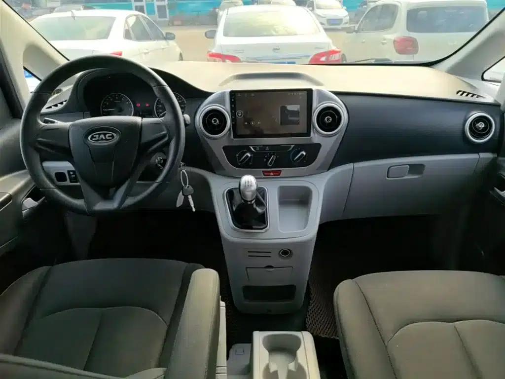 Refine M3 2023 PLUS 1.5T 5/7-seater Classic Edition — миниатюра 10