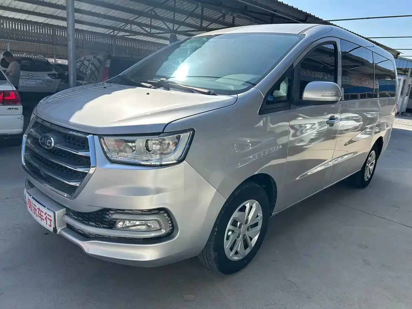 Refine M4 2019 Business Travel Series 2.0L Manual Comfort Model (National V Emission Standard) — миниатюра 1