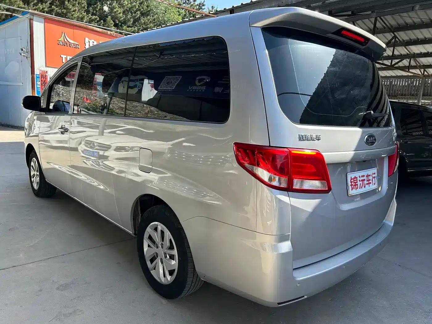 Refine M4 2019 Business Travel Series 2.0L Manual Comfort Model (National V Emission Standard) — миниатюра 9