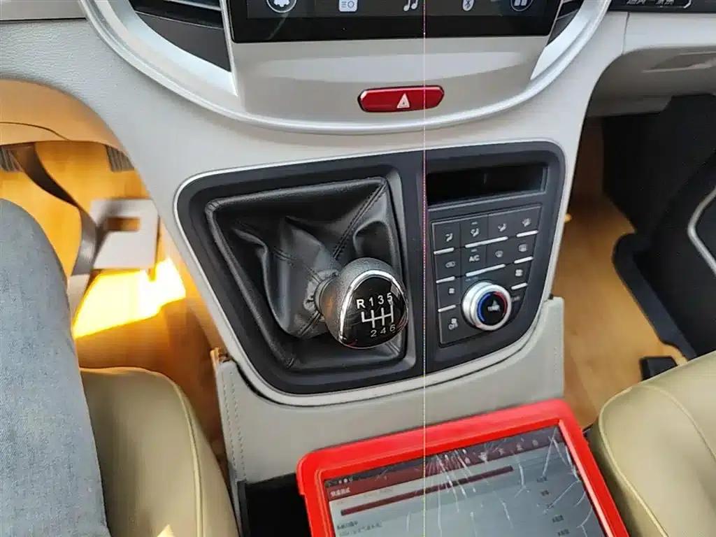 Refine M4 2022 2.0CTI Diesel Manual Sporty Edition — миниатюра 14