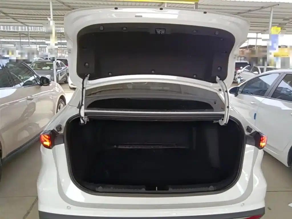 Galaxy L6 2025 EM-i 140km Long Range Edition — миниатюра 19