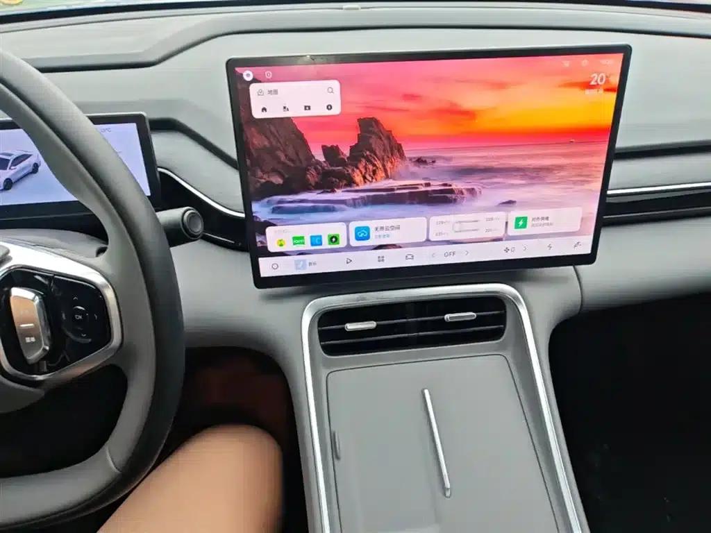 Galaxy L6 2025 EM-i 140km Explorer+ Edition — миниатюра 13