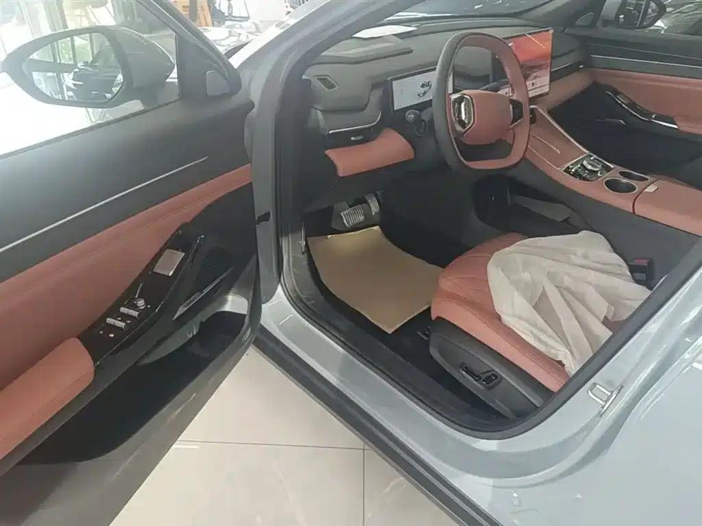 Galaxy L6 2025 EM-i 140km Explorer+ Edition — миниатюра 16