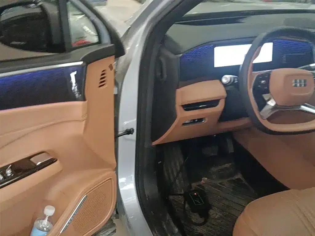 Galaxy L7 2025 EM-i 115km Explorer+ Edition — миниатюра 16