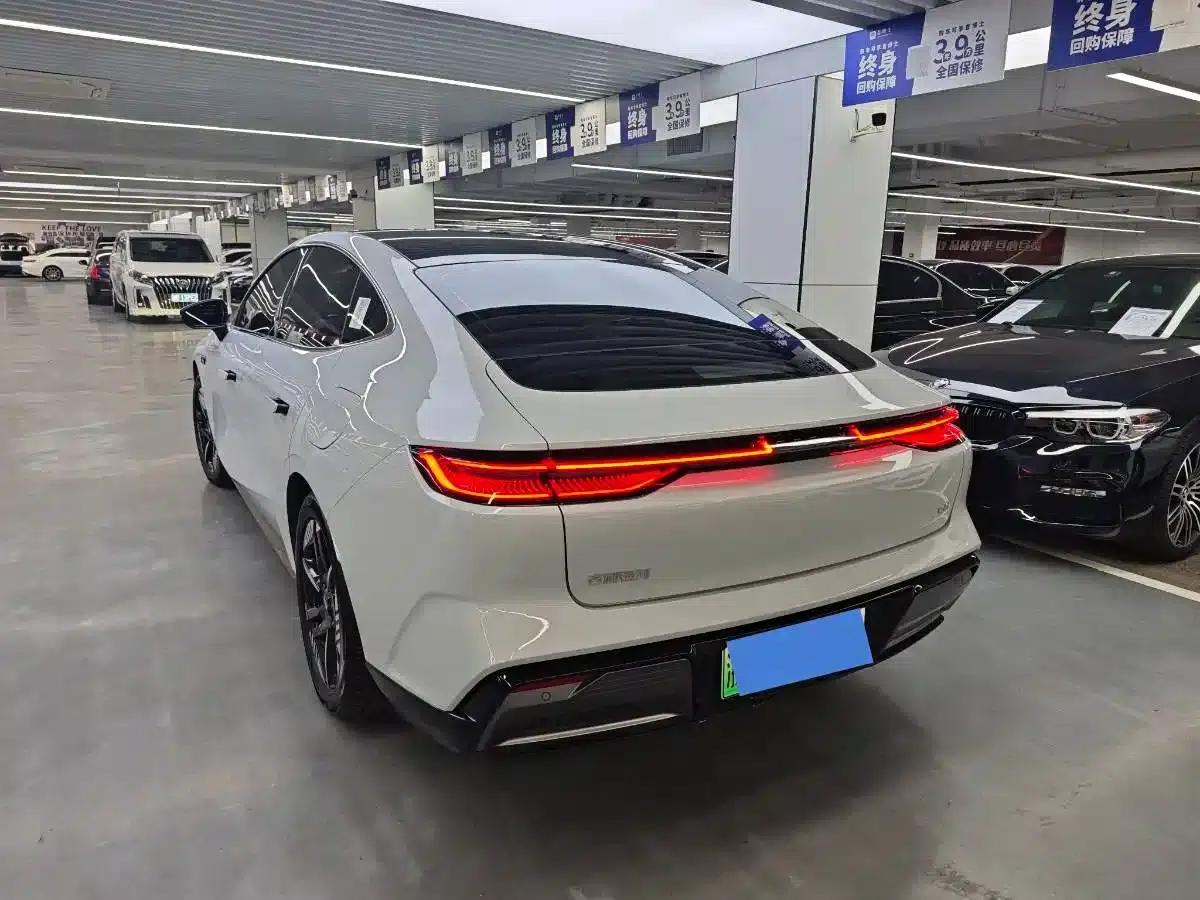 Galaxy E8 2024 550km RWD Dragon Edition — миниатюра 14