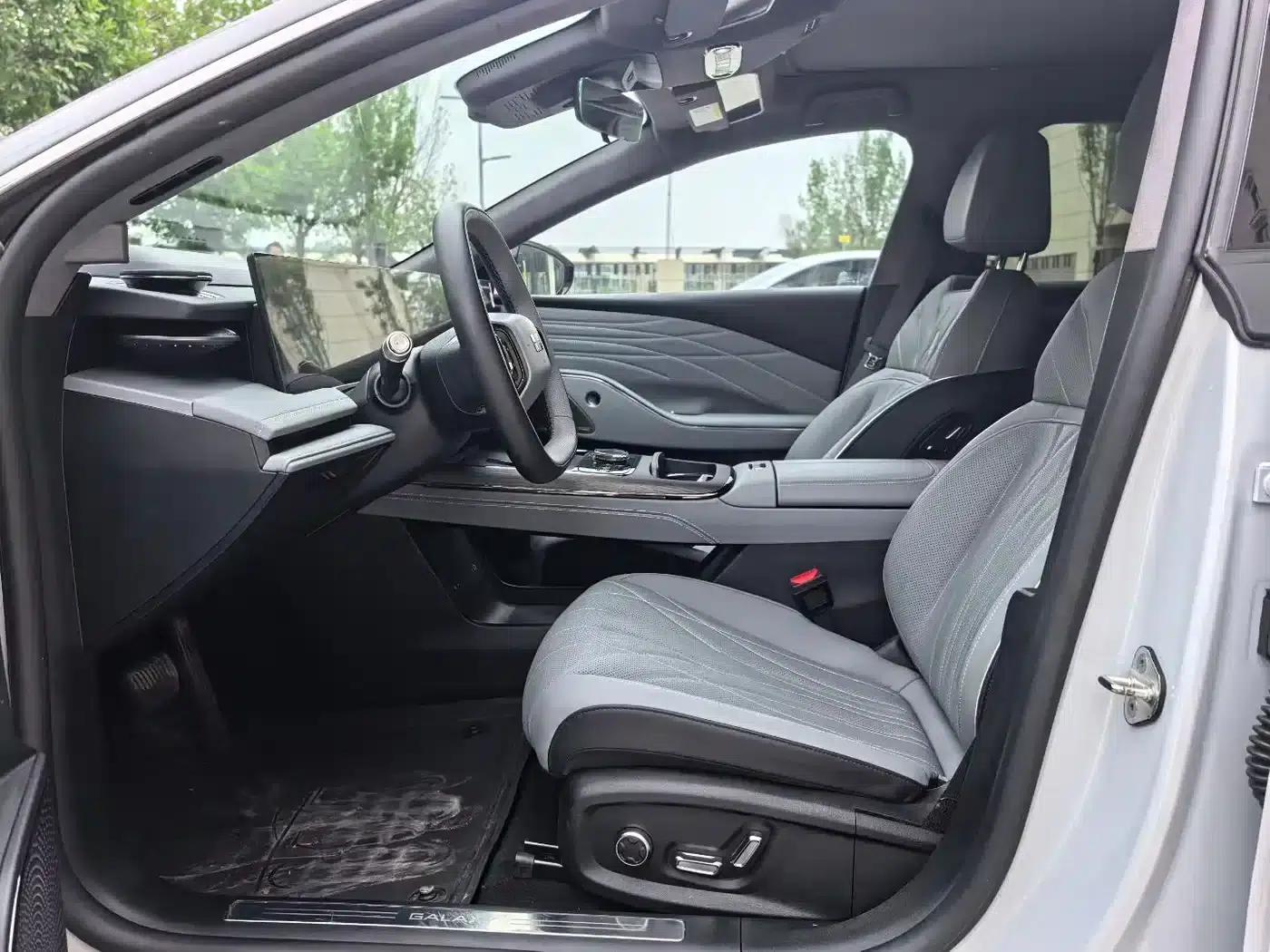 Galaxy E8 2025 Model 700km Long-Range Intelligent Driving Edition — миниатюра 4